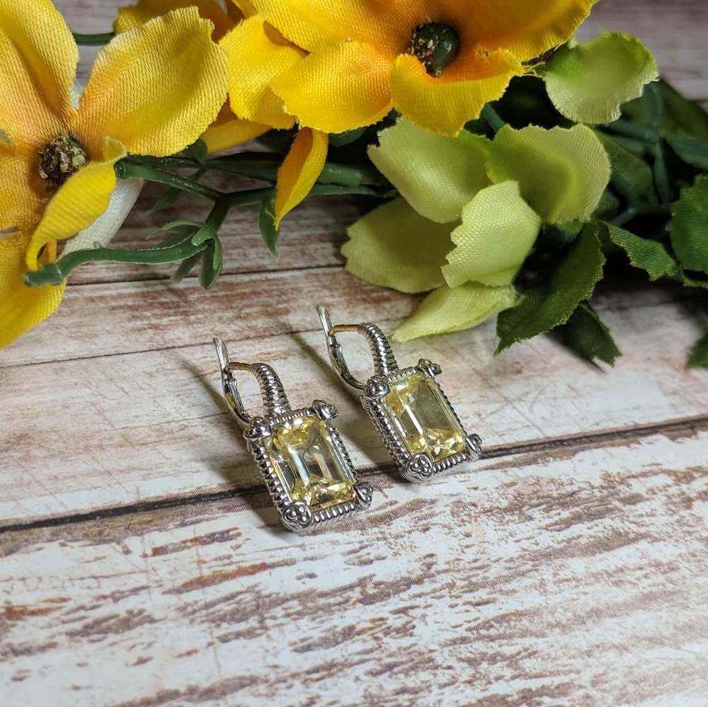Gorgeous light citrine earrings